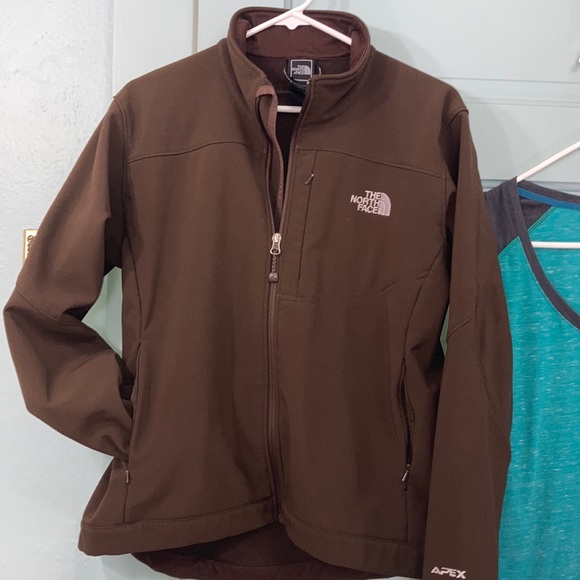 North Face Jacket and 2 tees M - Picture 2 of 5